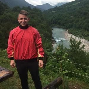 Meet your Posher, Gerard